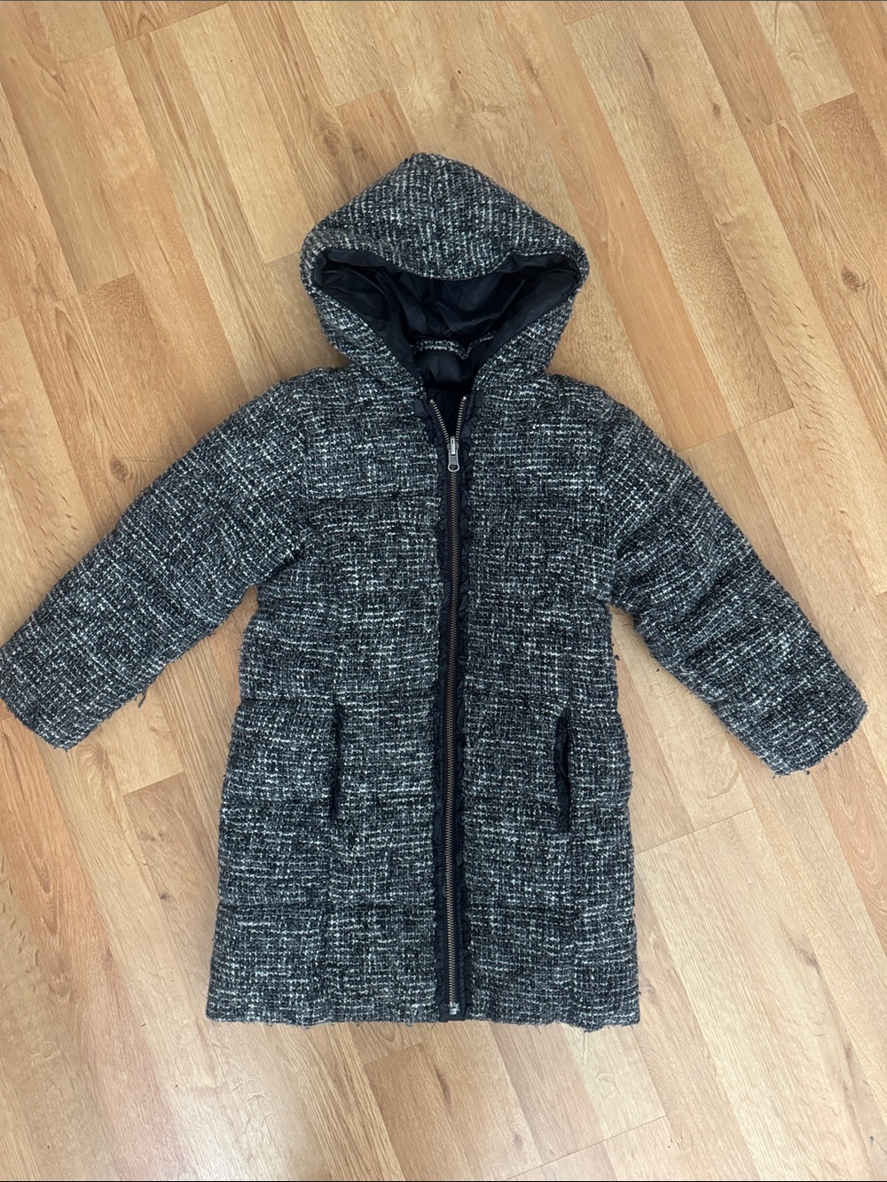 Lili Gaufrette Girls' Hooded Tweed Puffer Coat in Charcoal and Black